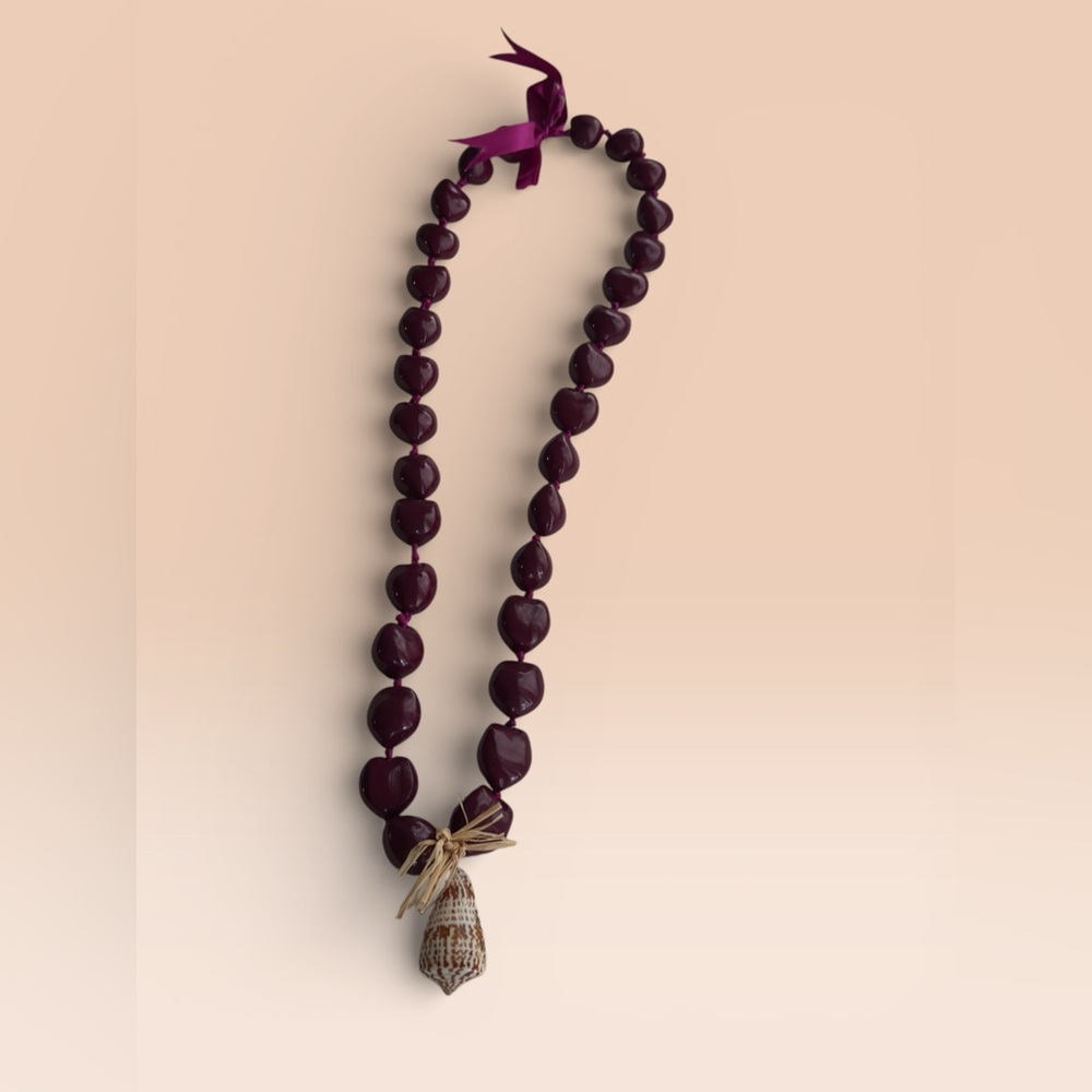 808 beads Unique hand painted lei